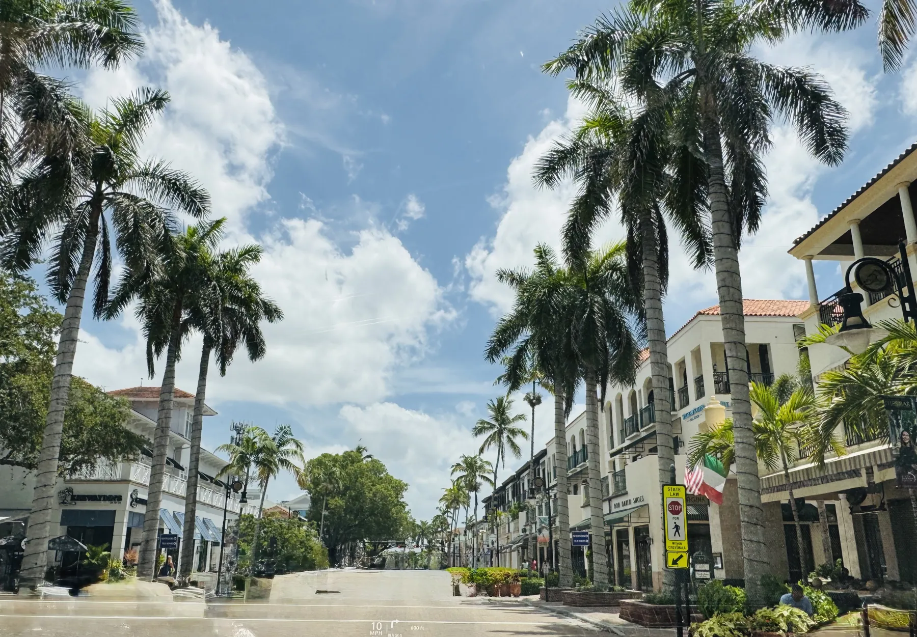 Fifth Avenue South in Naples